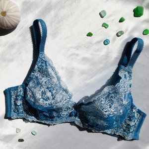 NWOT Soma Lamour Lace Unlined Plunge Underwire Bra